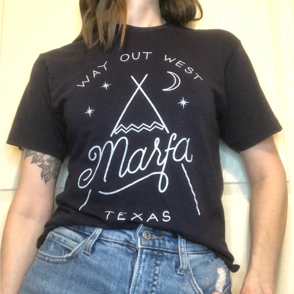 Way out West Marfa Texas t shirt Small